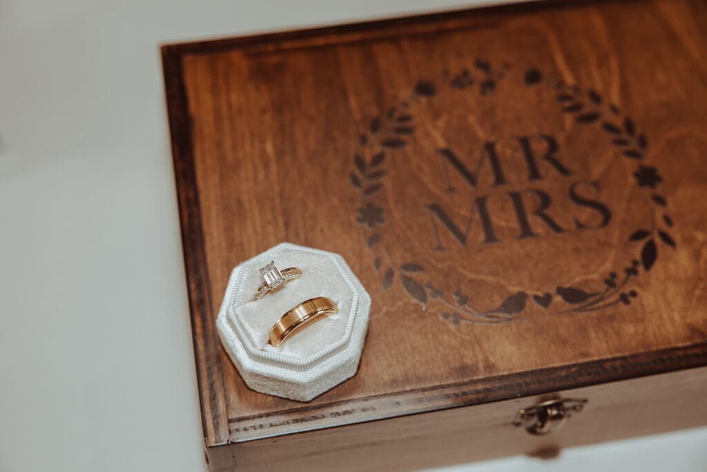 Mr and Mrs. ring detail image in Berks County PA. 