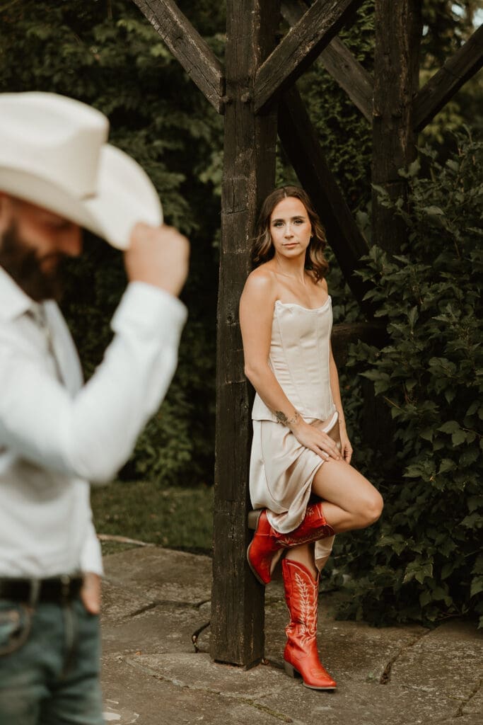 Country couple session in Northampton PA at barn swallow farm.